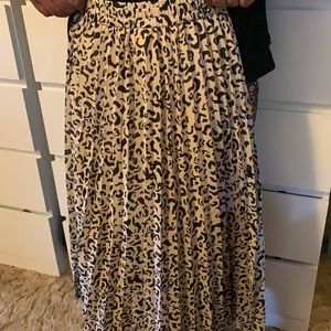 midi cheetah pleaded skirt
